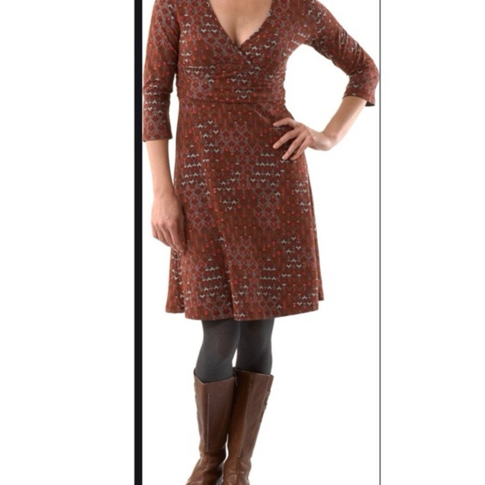 Patagonia® Worn Wear W's Long-Sleeved Margot Dress Large Burgundy Organic cotton